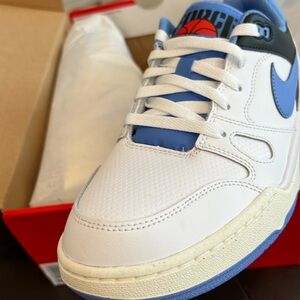 Nike Full Force Lo White/PolarBlack Sail. NEVER WORN!!!!